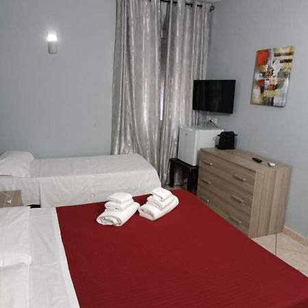 Affitti Only Sleep Bagno Privato Apartment Парма Екстериор снимка